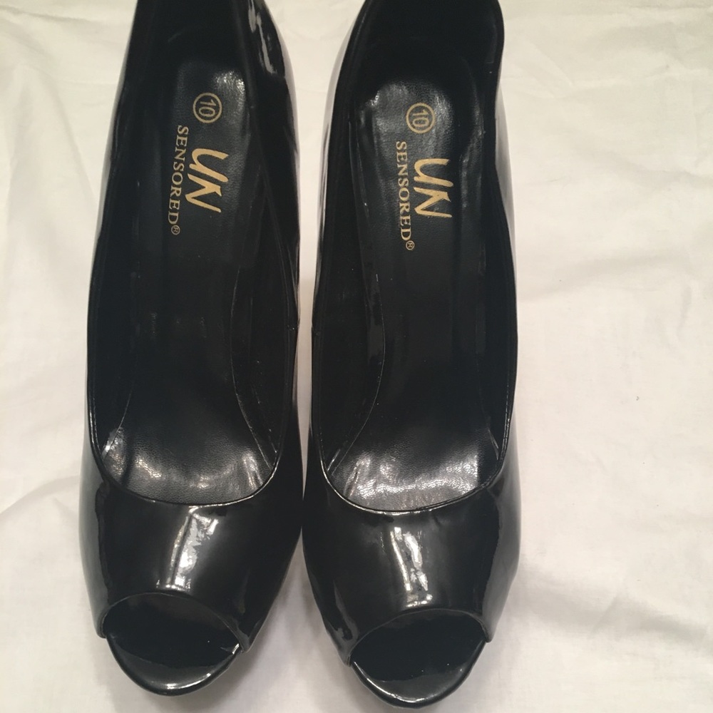 NWOT-Black Peep Toe  Stiletto👠